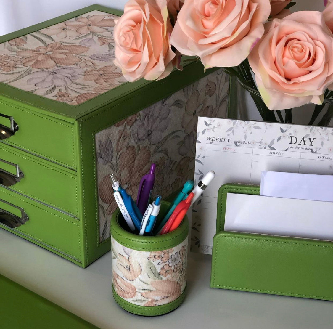 Desk Set